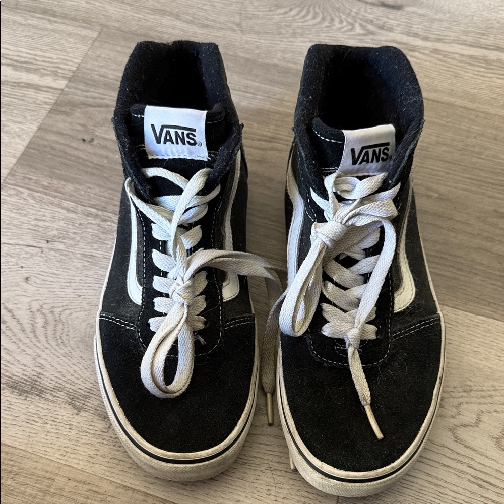 Vans Classic Black and White High-Tops